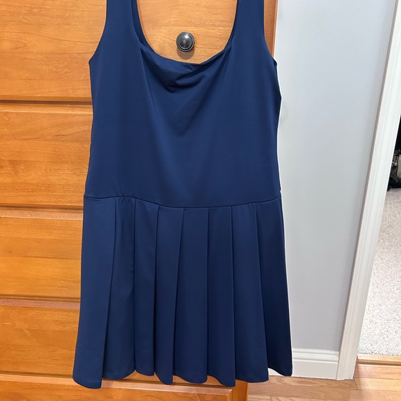 Dress - Picture 1 of 3